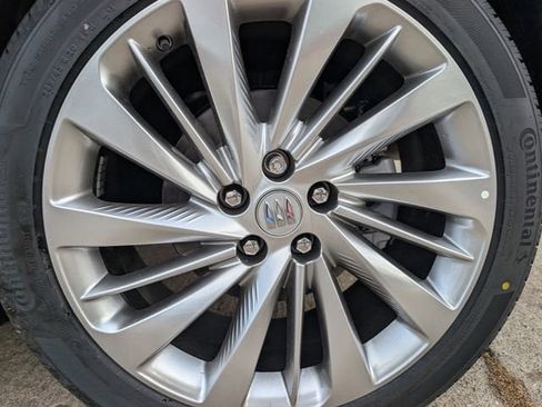 New 2026 Buick Envision Avenir AWD/4WD image 6