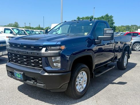 Used 2022 Chevrolet Silverado 3500 W/T w/ WT Convenience Package AWD/4WD image 3