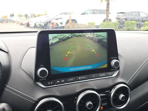 Used 2024 Nissan Sentra SV image 21