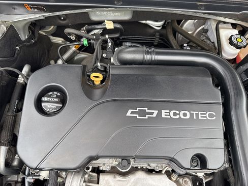 Used 2018 Chevrolet Malibu LT FWD image 6