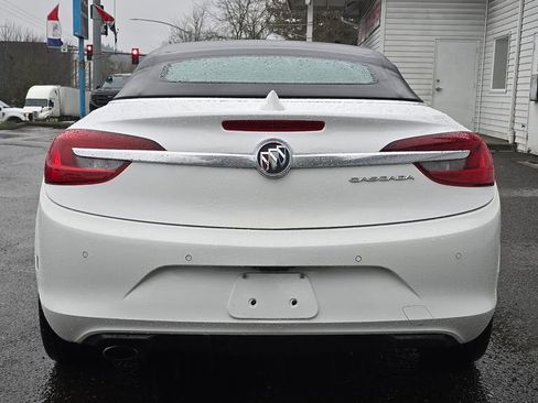 Used 2019 Buick Cascada Premium image 4