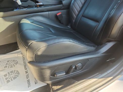 Certified 2025 Hyundai Elantra Limited FWD image 24