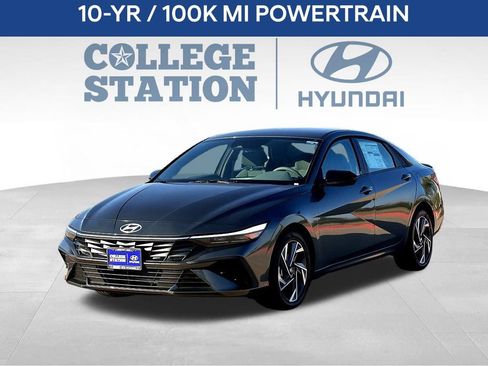 Used 2025 Hyundai Elantra Sport w/ Cargo Package FWD image 6