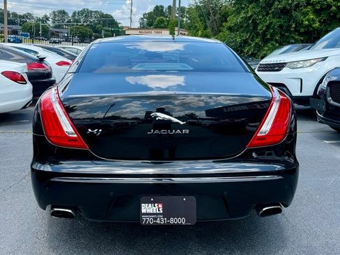 Used 2012 Jaguar XJ RWD image 9