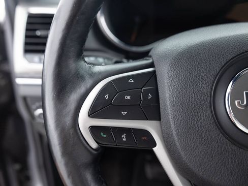 Used 2018 Jeep Grand Cherokee Limited AWD/4WD image 38