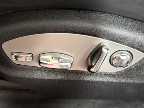 Used 2023 Porsche Macan GTS w/ Premium Package Plus image 18