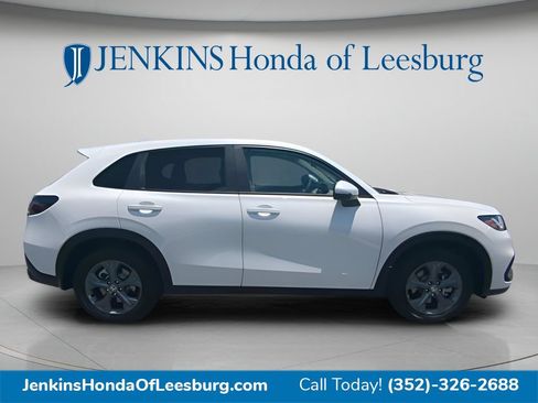 New 2027 Honda HR-V LX image 2