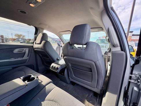Used 2011 Chevrolet Traverse LS image 30