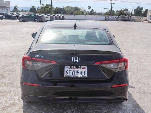 Used 2023 Honda Civic EX image 5