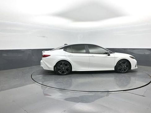 Used 2025 Toyota Camry XSE w/ Premium Plus Package image 8