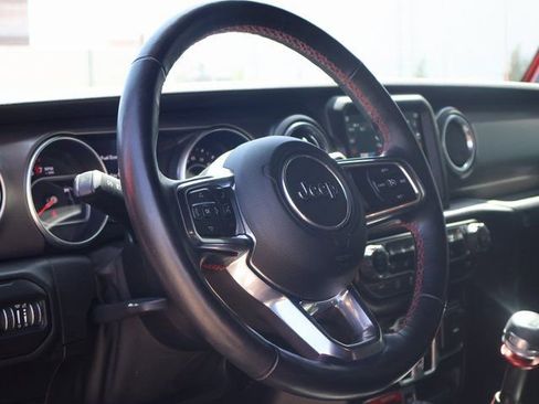 Used 2019 Jeep Wrangler Unlimited Rubicon w/ Uconnect 4C Nav & Sound Group AWD/4WD image 21