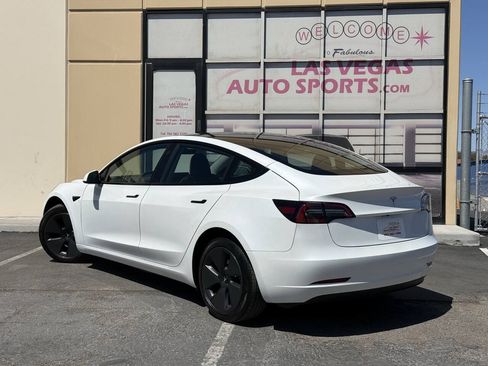 Used 2023 Tesla Model 3 Standard Range RWD image 9