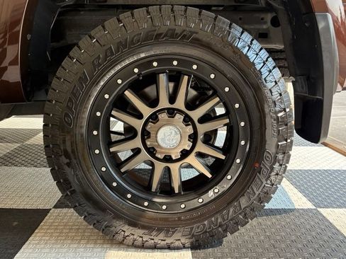 Used 2015 RAM 2500 Longhorn w/ Convenience Group AWD/4WD image 11