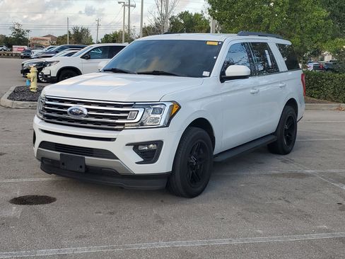 Used 2019 Ford Expedition XLT image 8