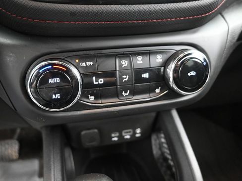 Used 2023 Chevrolet TrailBlazer RS w/ Convenience Package FWD image 20