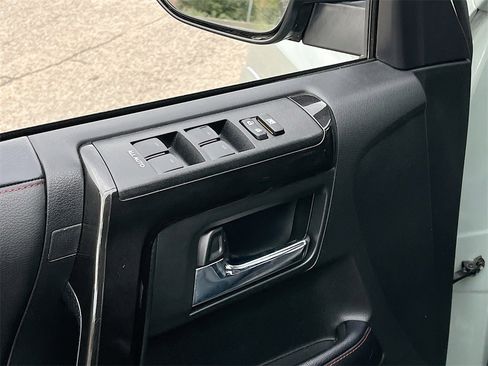 Used 2023 Toyota 4Runner TRD Off-Road Premium image 18