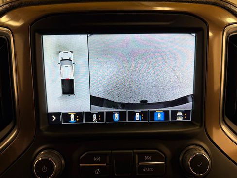 Used 2022 Chevrolet Silverado 2500 High Country w/ Safety Package II AWD/4WD image 19