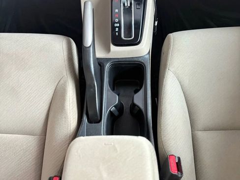 Used 2015 Dodge Challenger R/T Plus image 39