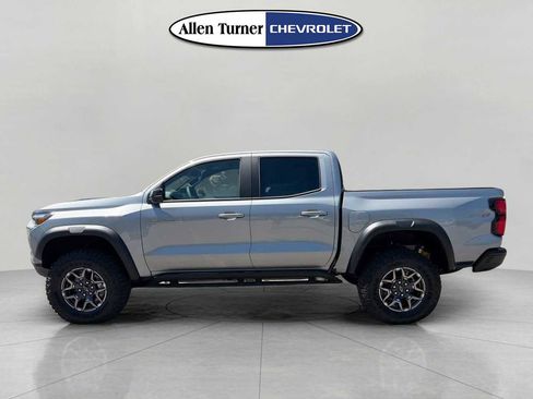 New 2026 Chevrolet Colorado ZR2 w/ Technology Package AWD/4WD image 6