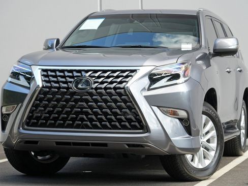 Used 2023 Lexus GX 460 Premium w/ Premium Plus Package AWD/4WD image 3