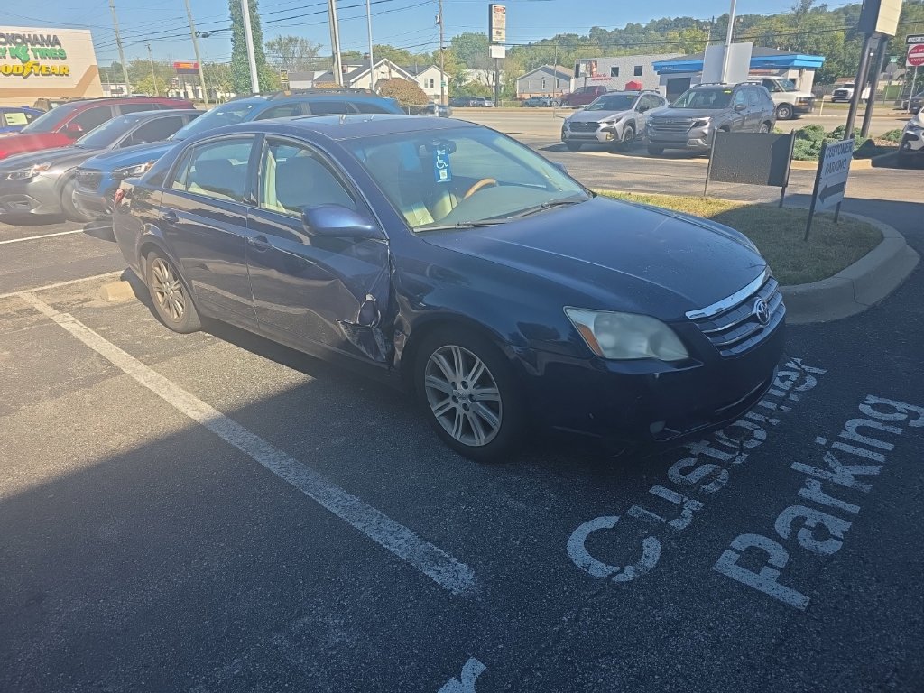 Used 2006 Toyota Avalon FWD image 2