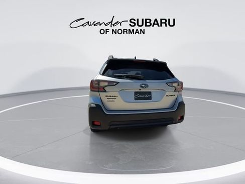 Used 2023 Subaru Outback Onyx Edition AWD/4WD image 9