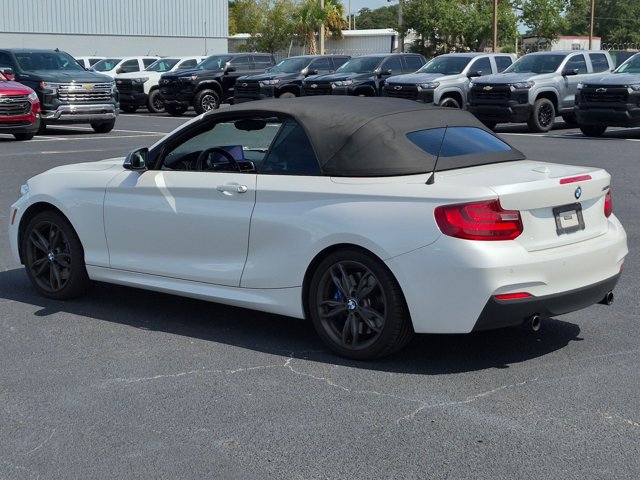 Used 2015 BMW M235i Convertible RWD image 7