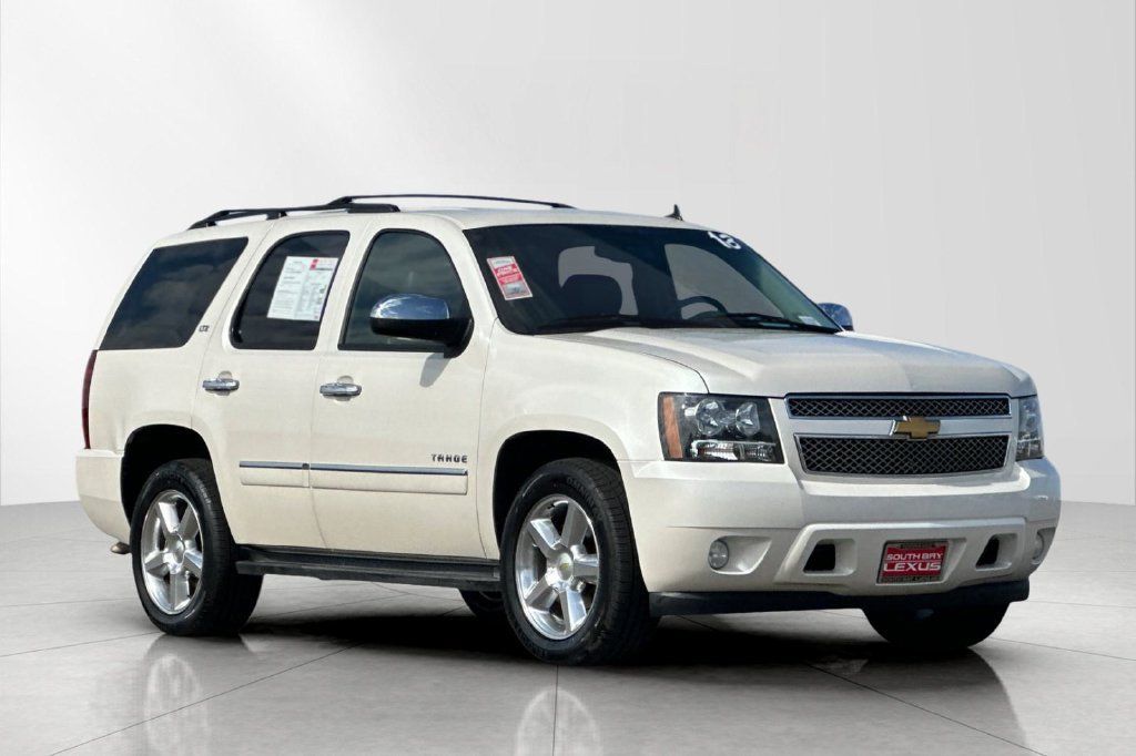 Used 2013 Chevrolet Tahoe LTZ RWD image 8