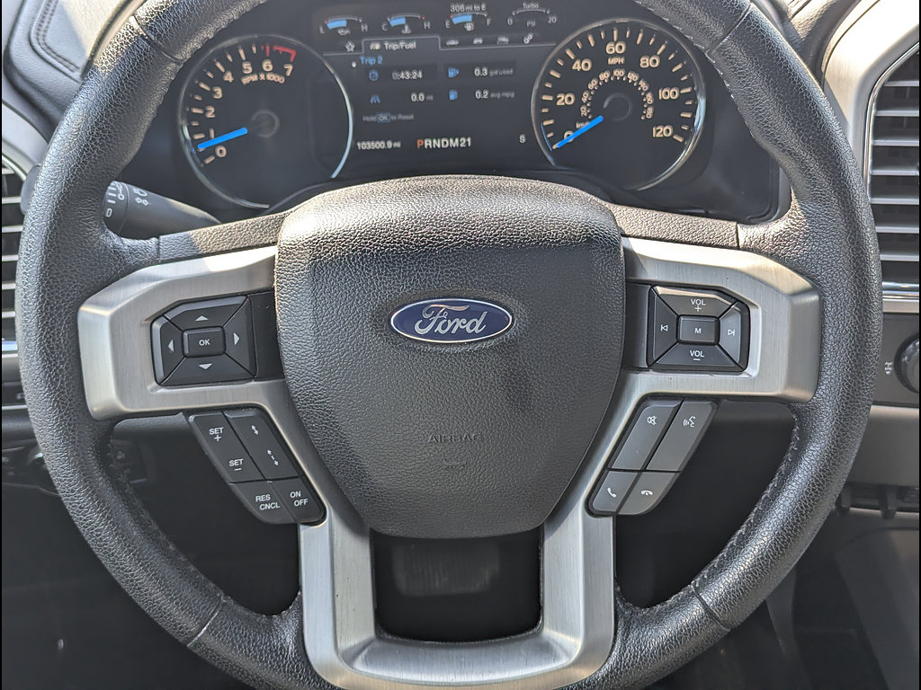 Used 2015 Ford F150 Platinum w/ Equipment Group 701A Luxury AWD/4WD image 29
