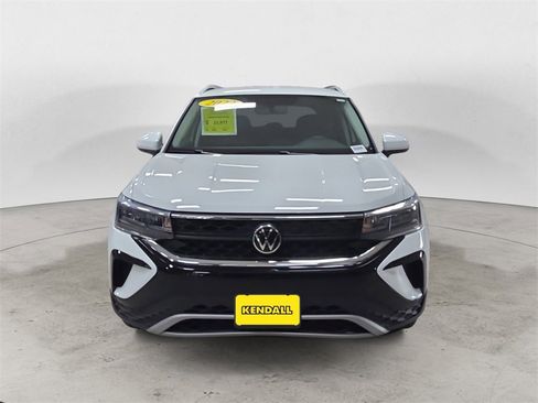 Used 2022 Volkswagen Taos SE image 8