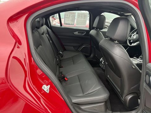 Used 2023 Alfa Romeo Giulia Sprint image 17