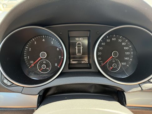 Used 2013 Volkswagen Golf 4-Door FWD image 18