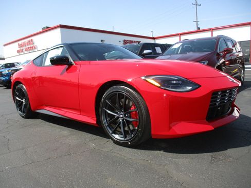 New 2026 Nissan Z Performance w/ Floor Mat Package RWD image 1