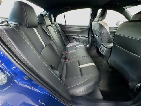Used 2025 Toyota Camry SE FWD image 28