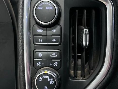 Used 2020 Chevrolet Silverado 1500 LT Trail Boss w/ Convenience Package AWD/4WD image 20