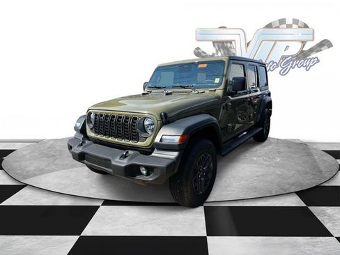 Used 2026 Jeep Wrangler Unlimited Sport AWD/4WD image 2