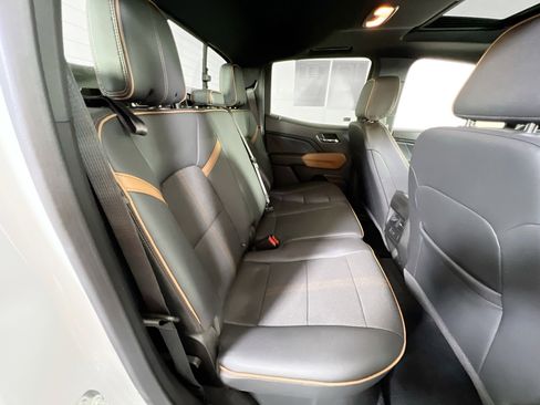 Used 2024 GMC Canyon AT4 w/ Technology Package image 26