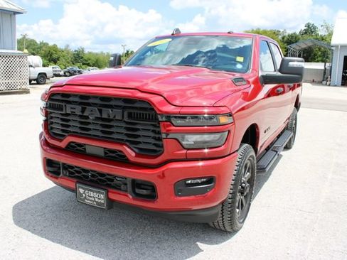 Used 2026 RAM 2500 Big Horn AWD/4WD image 3