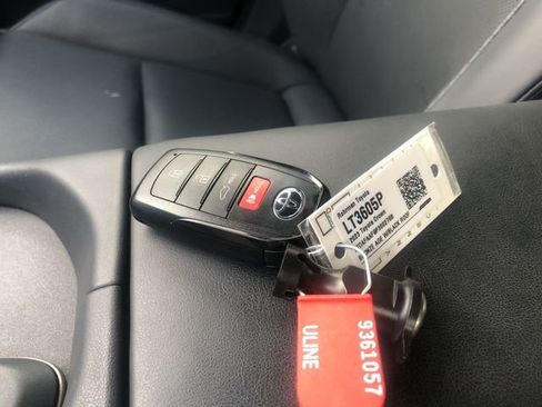 Used 2023 Toyota Crown Platinum image 30