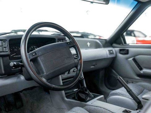 Used 1993 Ford Mustang Cobra RWD image 2