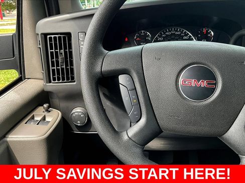 Used 2025 GMC Savana 3500 LT w/ LT Preferred Equipment Group RWD image 12