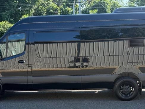 New 2025 Mercedes-Benz Sprinter 2500 image 10