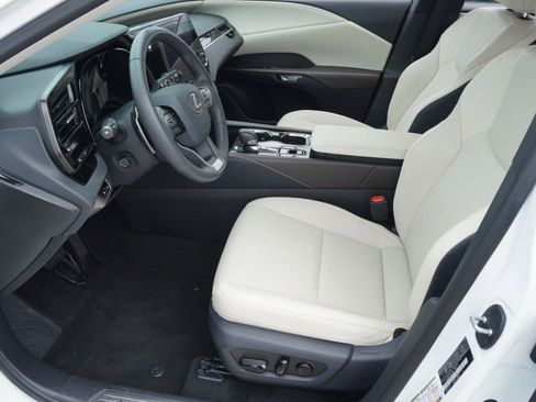 Used 2024 Lexus RX 350 FWD w/ Accessory Package (K3) image 13