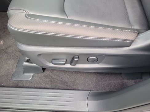 New 2026 Nissan Pathfinder SL FWD image 19