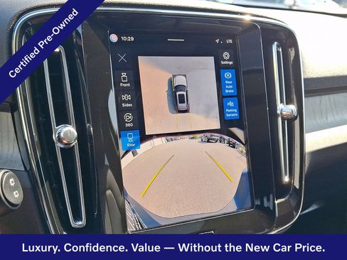 Certified 2024 Volvo XC40 B5 Plus w/ Climate Package AWD/4WD image 19