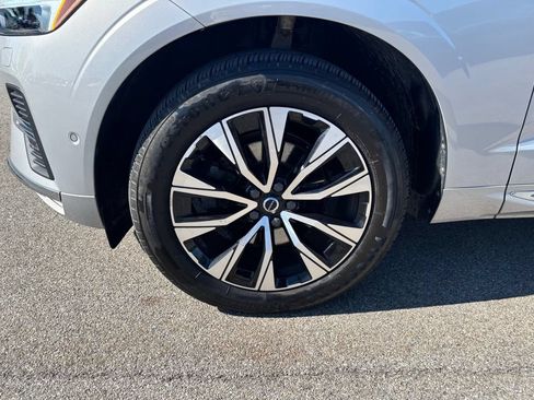 Certified 2023 Volvo XC60 B5 Plus w/ Climate Package AWD/4WD image 32
