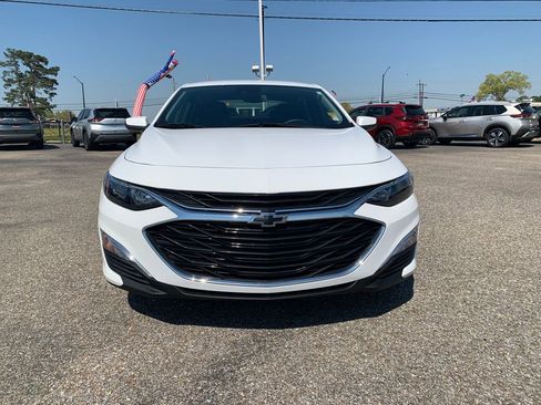 Used 2023 Chevrolet Malibu RS image 3