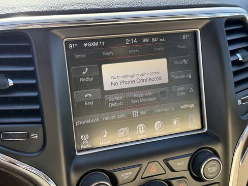 Used 2017 Jeep Grand Cherokee Limited image 20