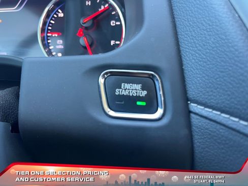 Used 2021 GMC Acadia Denali w/ Denali Technology Package image 29