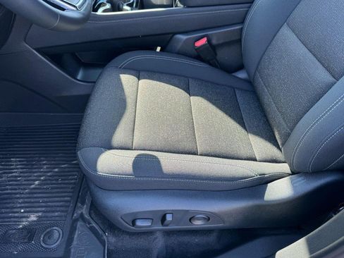 New 2026 Chevrolet Traverse LT w/ LPO, Floor Liner Package AWD/4WD image 36